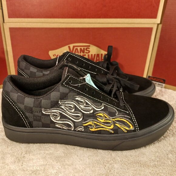 Vans Men 7 /Women 8.5 ComfyCush Old Skool Ignition Checker Flames Black Yellow - Picture 1 of 12